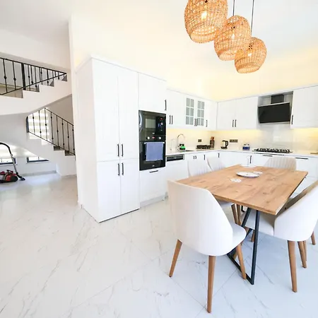 Lily Of The Valley Luxury Fethiye, Yesiluzumlu By Sunworld Villa