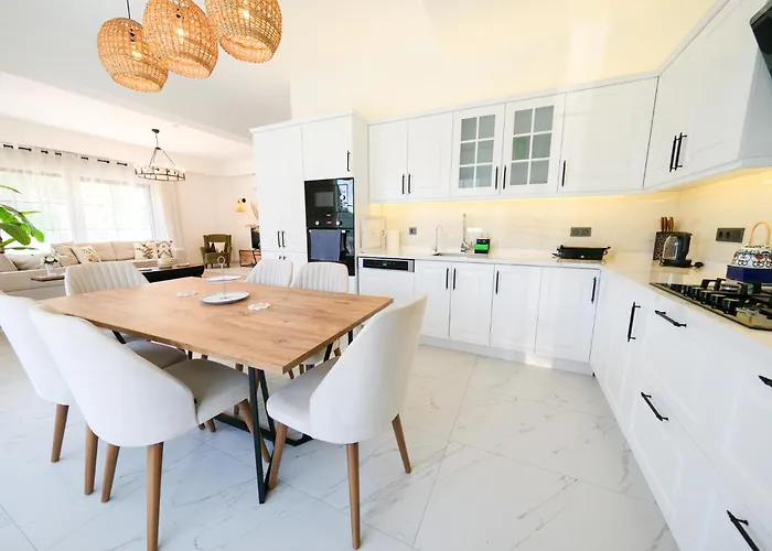 Villa Lily Of The Valley Luxury Fethiye, Yesiluzumlu By Sunworld *